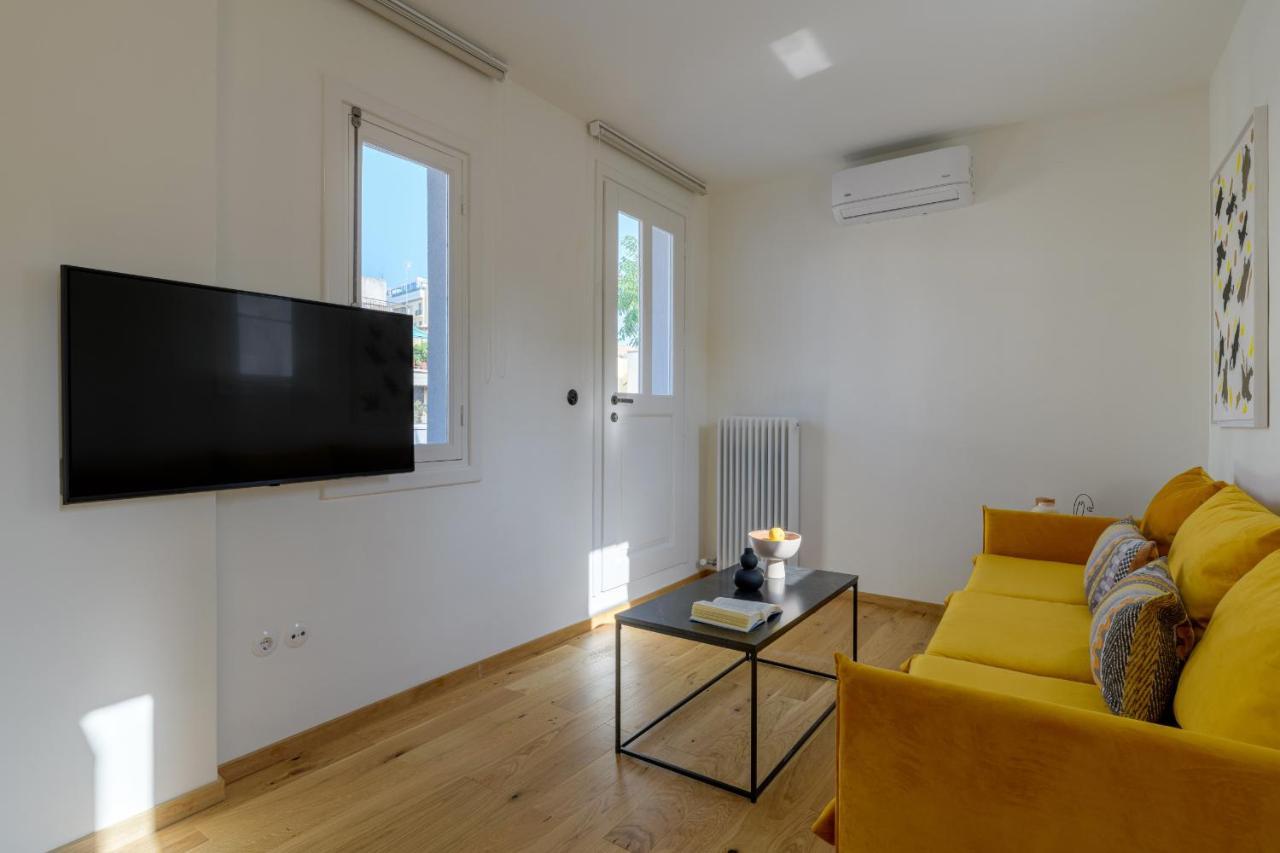 Meno Suite With Private Terrace - Jaccuzzi, Acropolis View Athens Exterior photo
